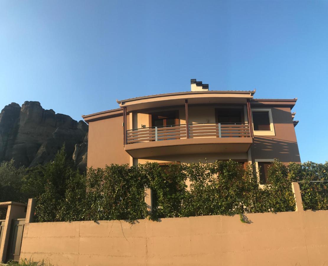 Villa Under Meteora Kalampáka Luaran gambar
